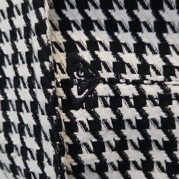 Roxy Black and White Houndstooth Belted Coat - Picture 5 of 7